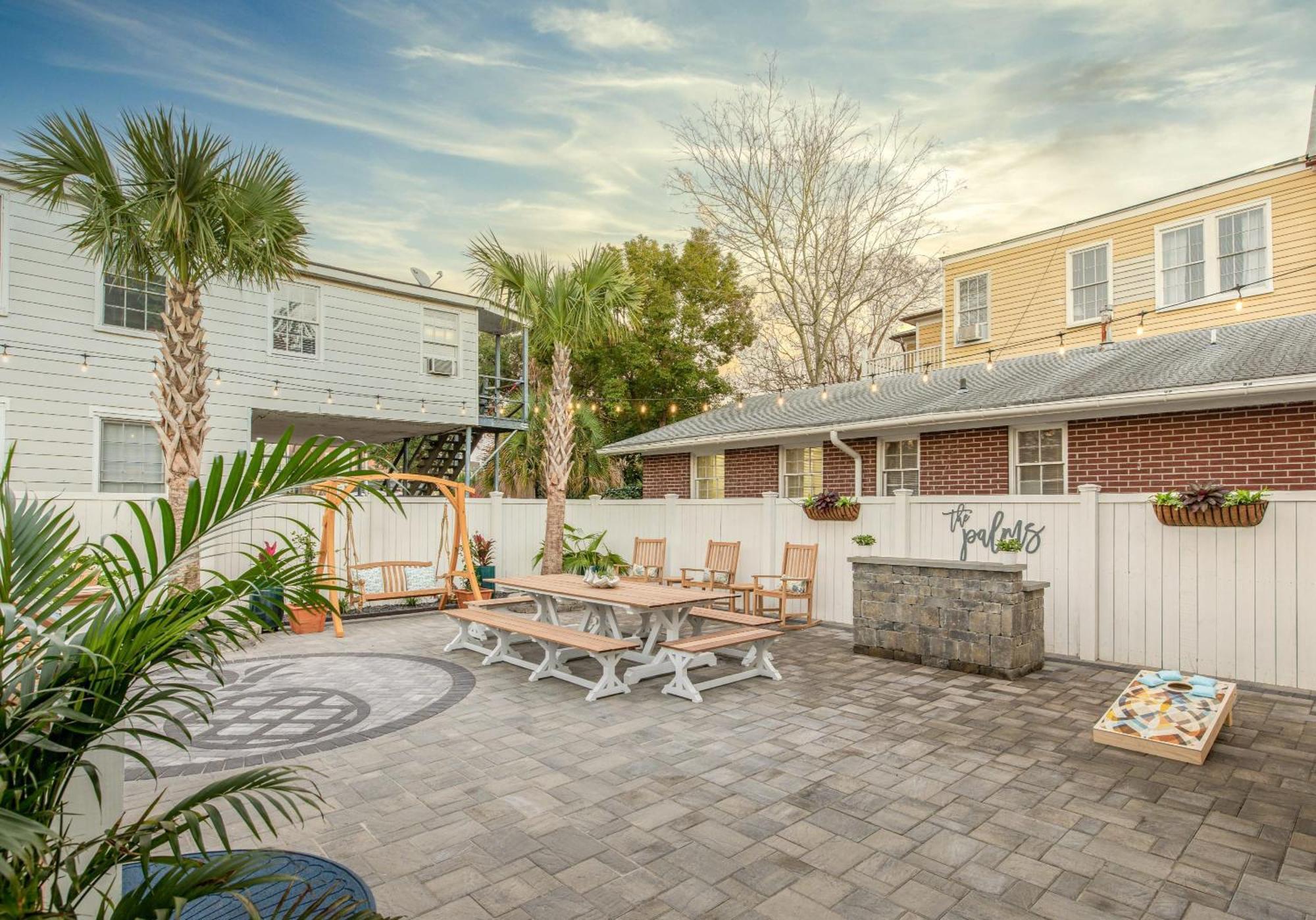 הוילה צ'רלסטון Charming Secluded Courtyard - 1 Block To King מראה חיצוני תמונה